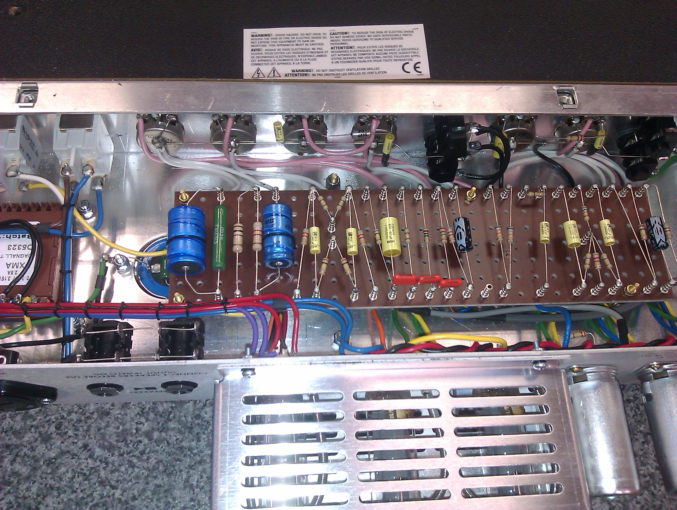 High quality wiring on this nice re-issue amplifier