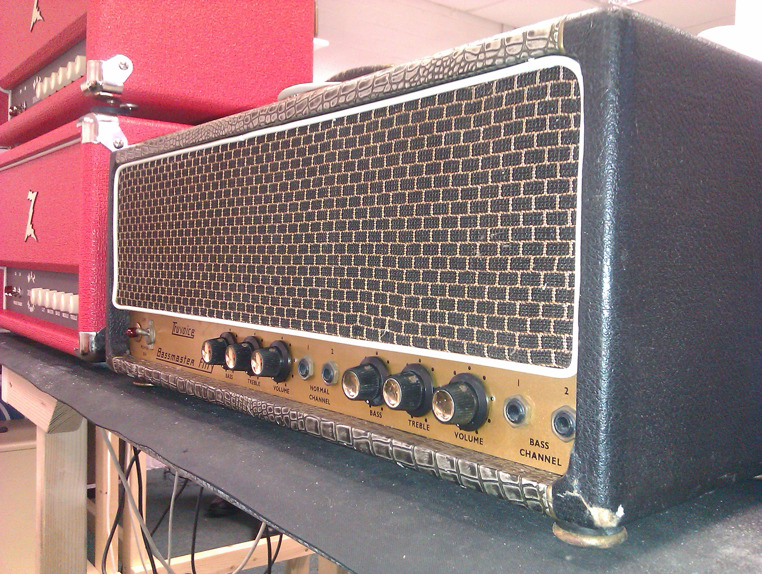 A rare amp from Selmer